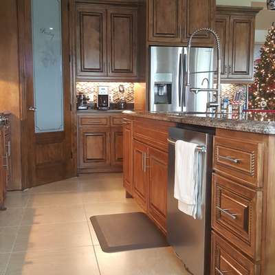 kitchen-cabinets-backsplash-granite